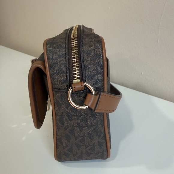 Michael Kors Parker Medium Logo Crossbody Bag - Picture 6 of 15